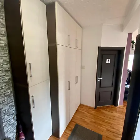 Apartman View & Pool 2 *