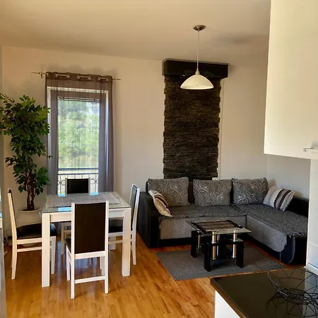 View & Pool 2 Apartman Nis