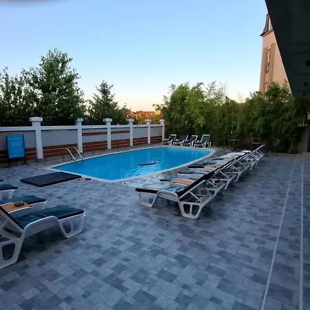 View & Pool 2 Apartment