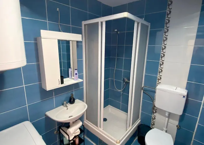 View & Pool 2 * Ni