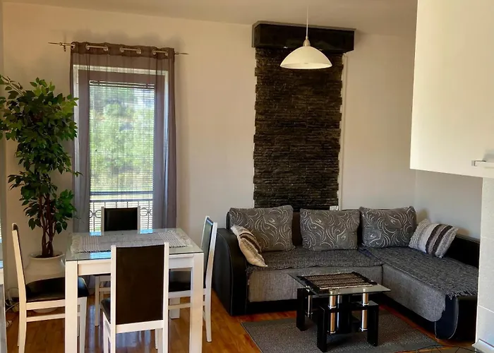 View & Pool 2 Apartament Ni