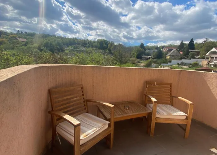 View & Pool 2 * Ni